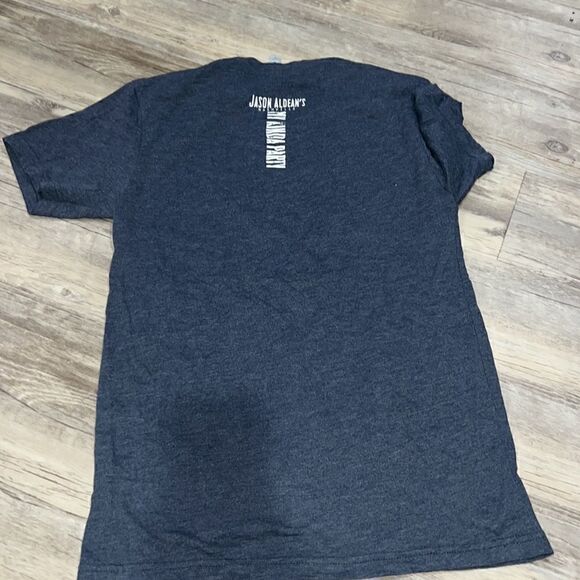 Jason Alden's shirt  - Picture 2 of 2